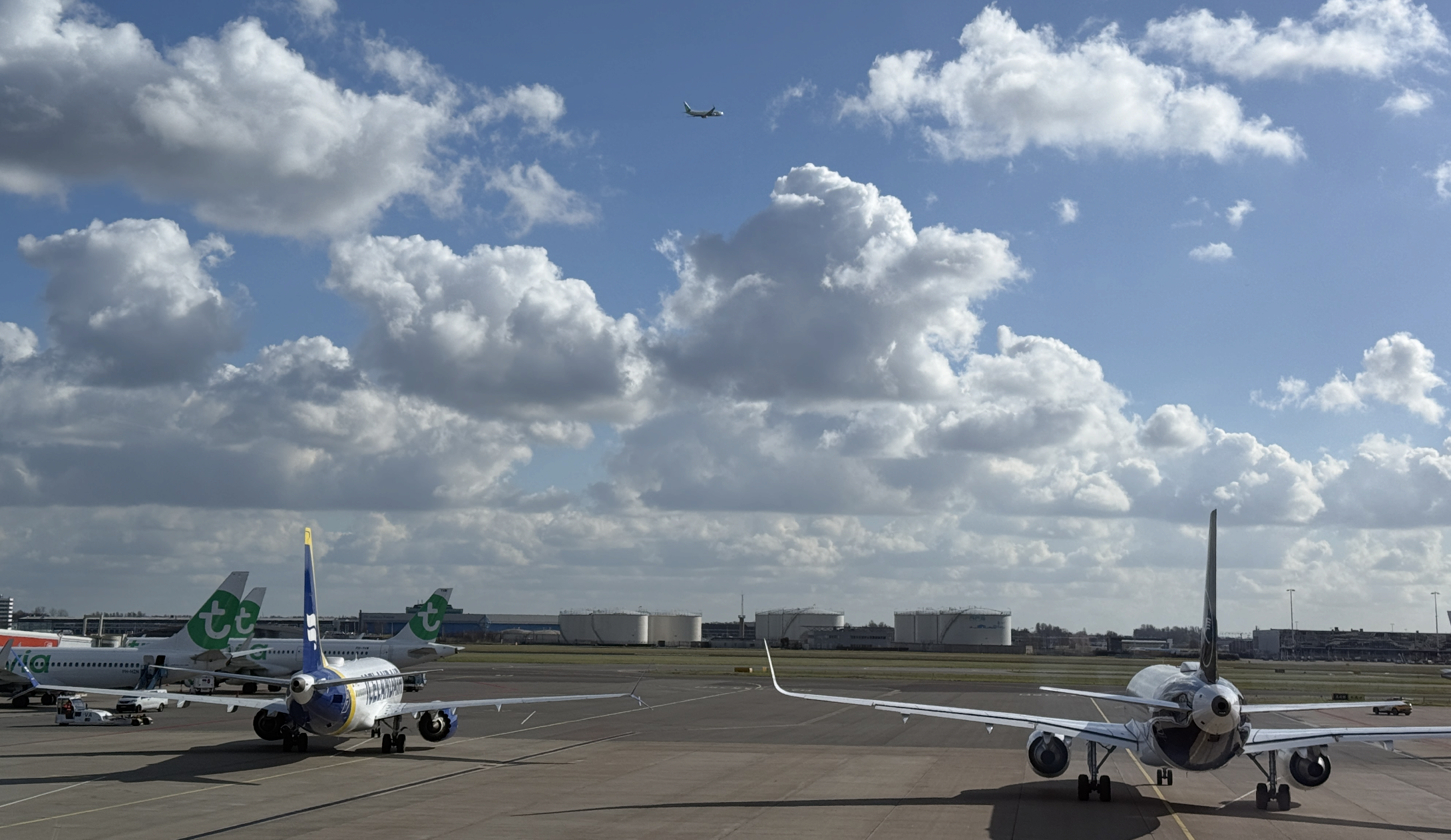 Gutes Wetter am Flughafen Schiphol