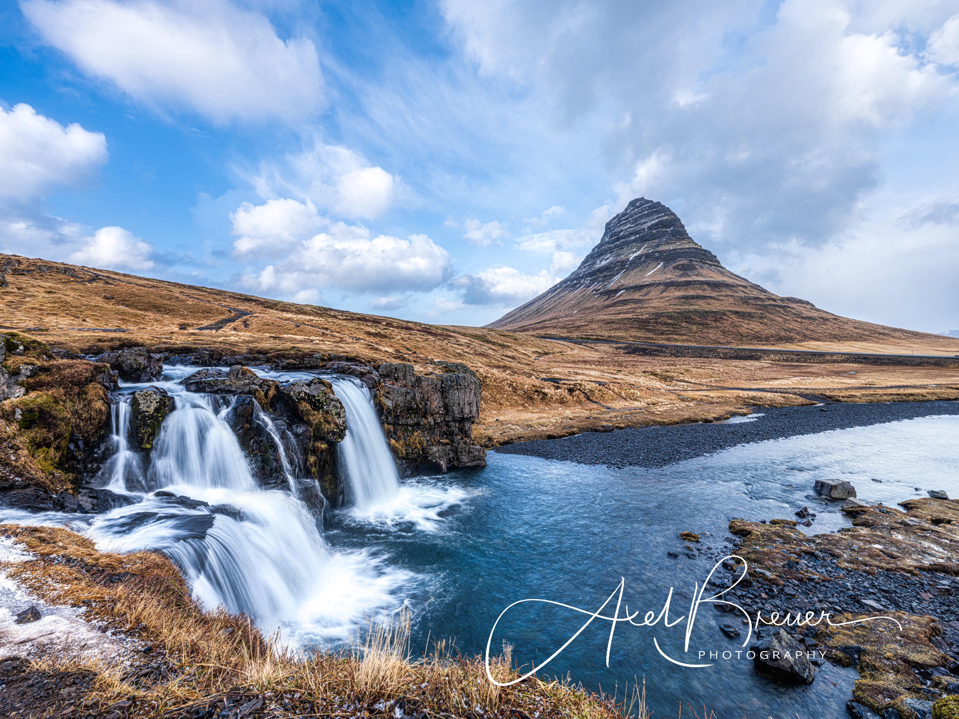 Kirkjufell am Tage